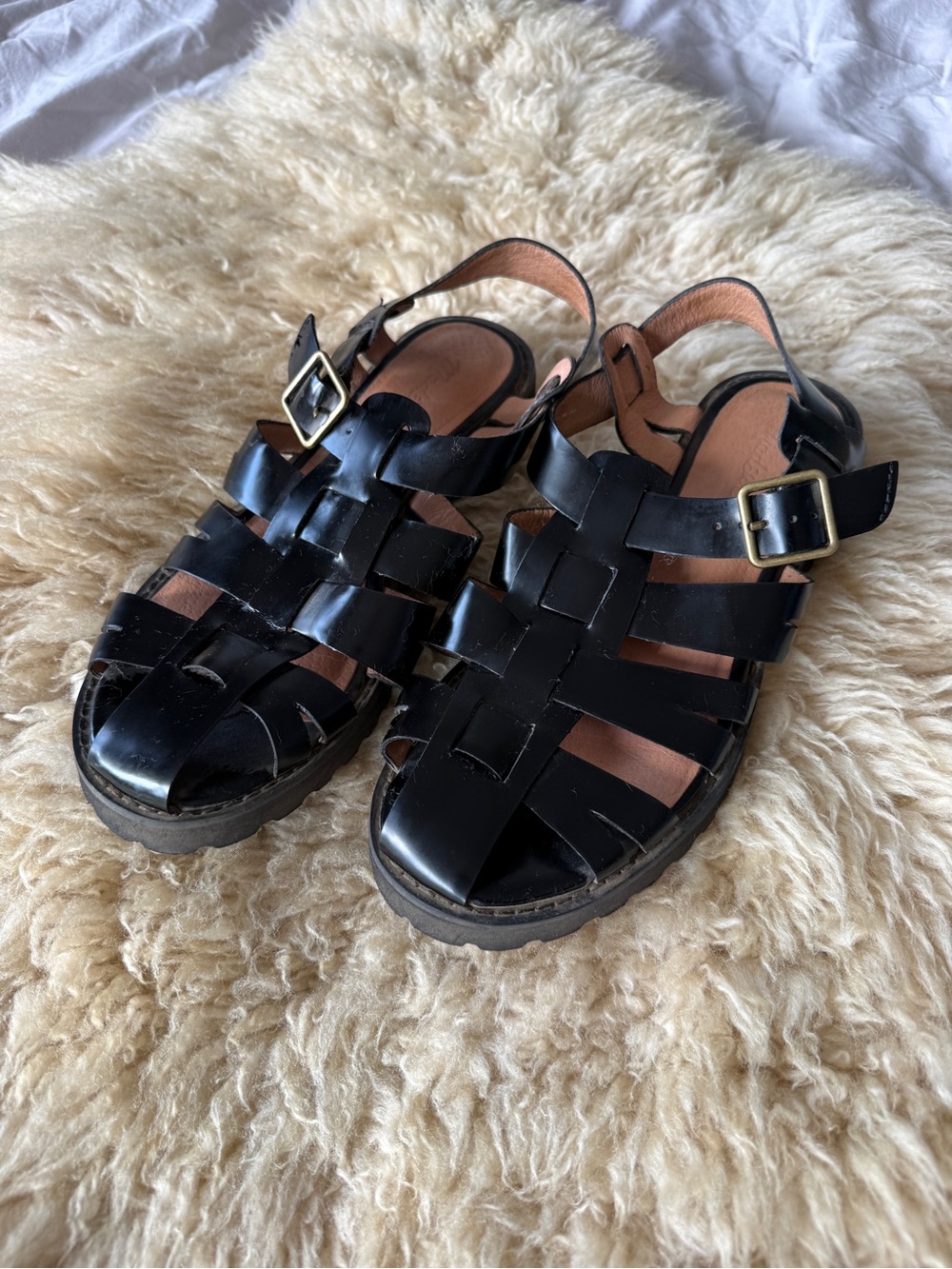 Madewell The Cari Fisherman Sandal
